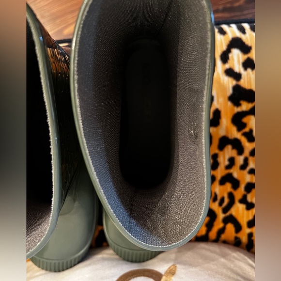 COACH Millie Army Green Logo Rain Boots NEW - Picture 10 of 11